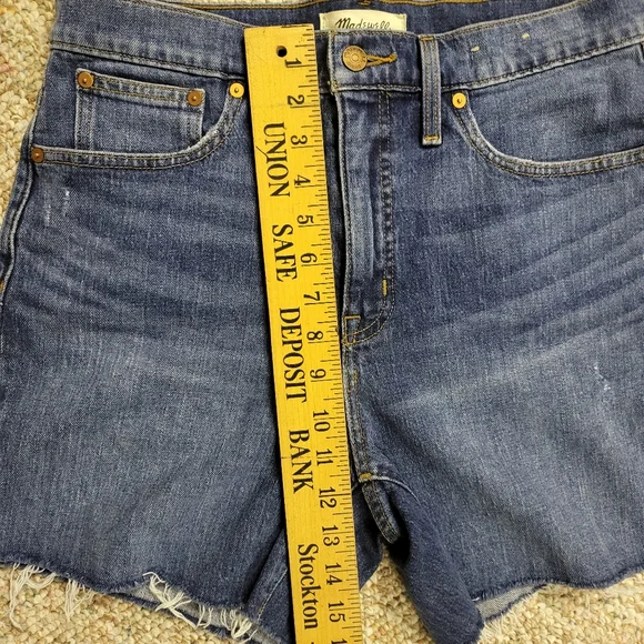Madewell Cutoff High Rise Denim HIGH RISE Shorts Size 28 EUC - Picture 8 of 11